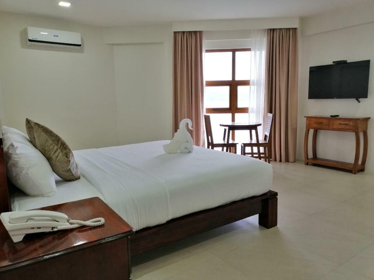 Nirvana Resort פוארטו גאלרה מראה חיצוני תמונה